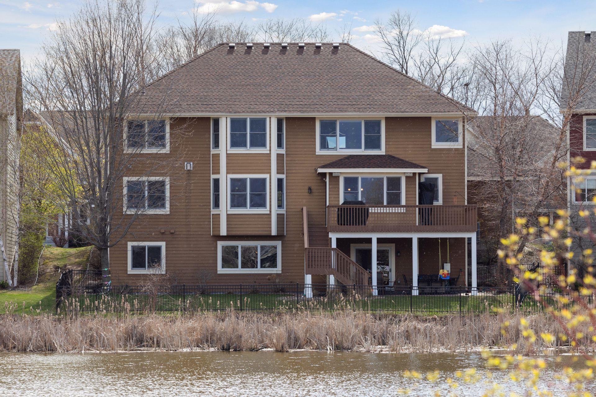 10590 Watersedge Lane