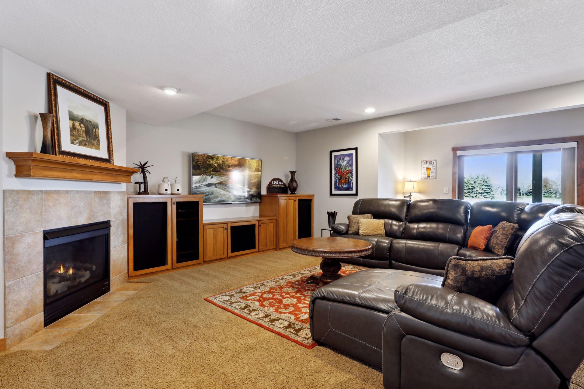 10590 Watersedge Lane