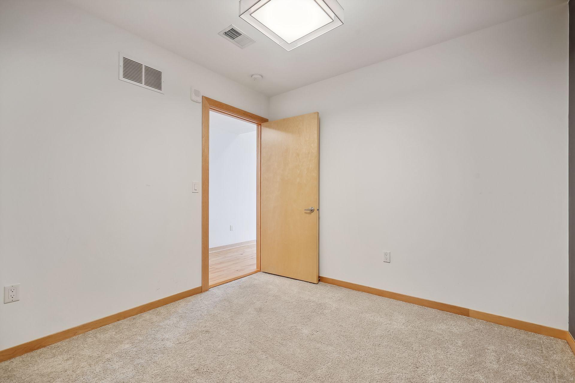 1240 S 2nd Street Unit: 707