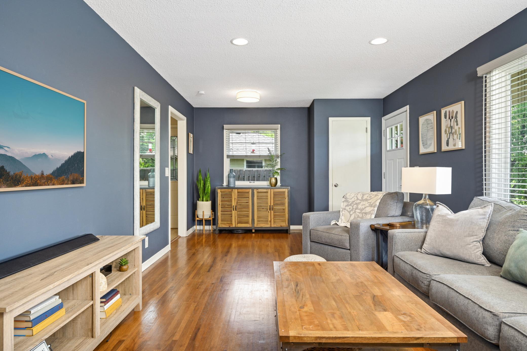 3706 W 90th Street