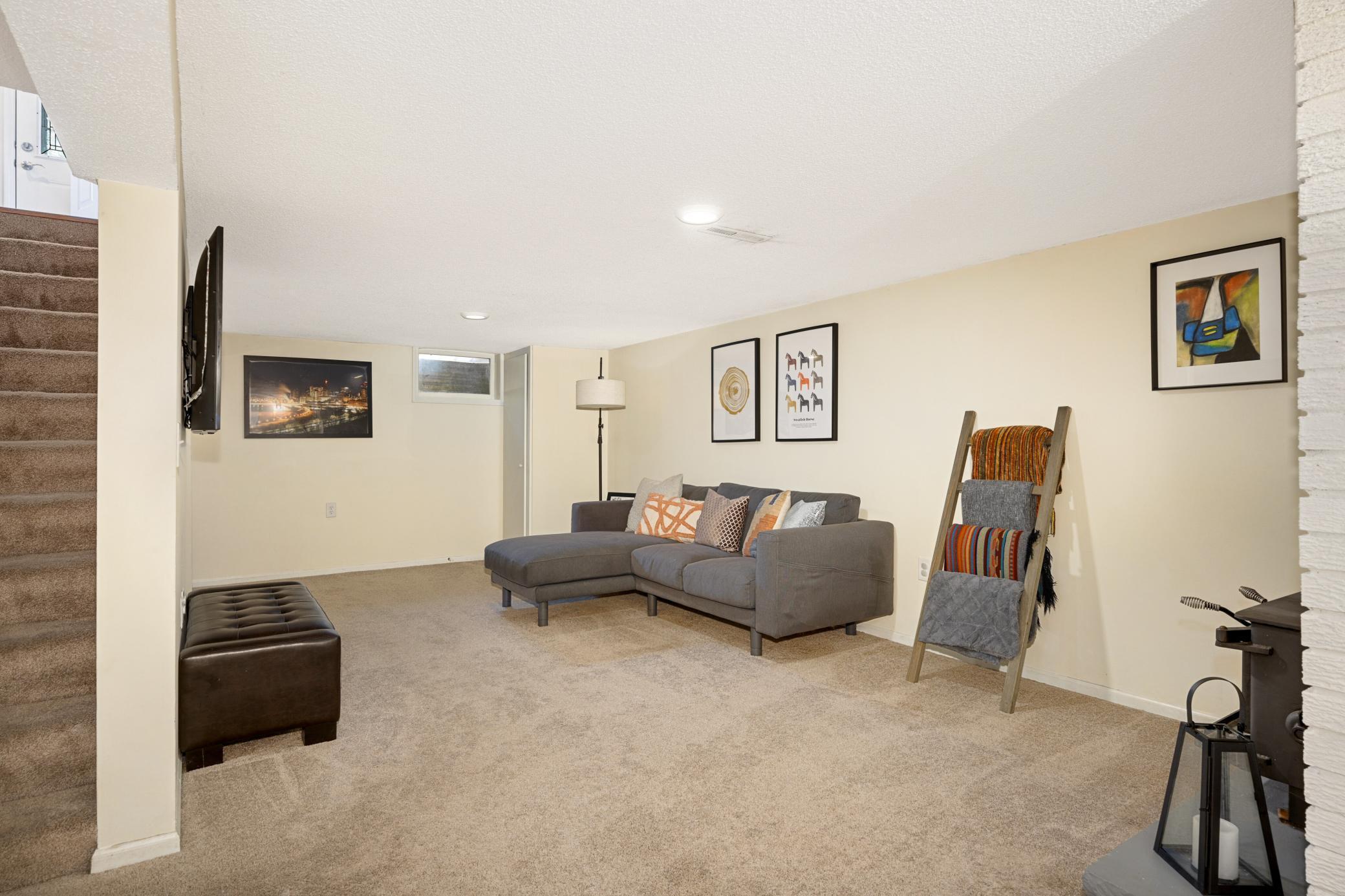 3706 W 90th Street