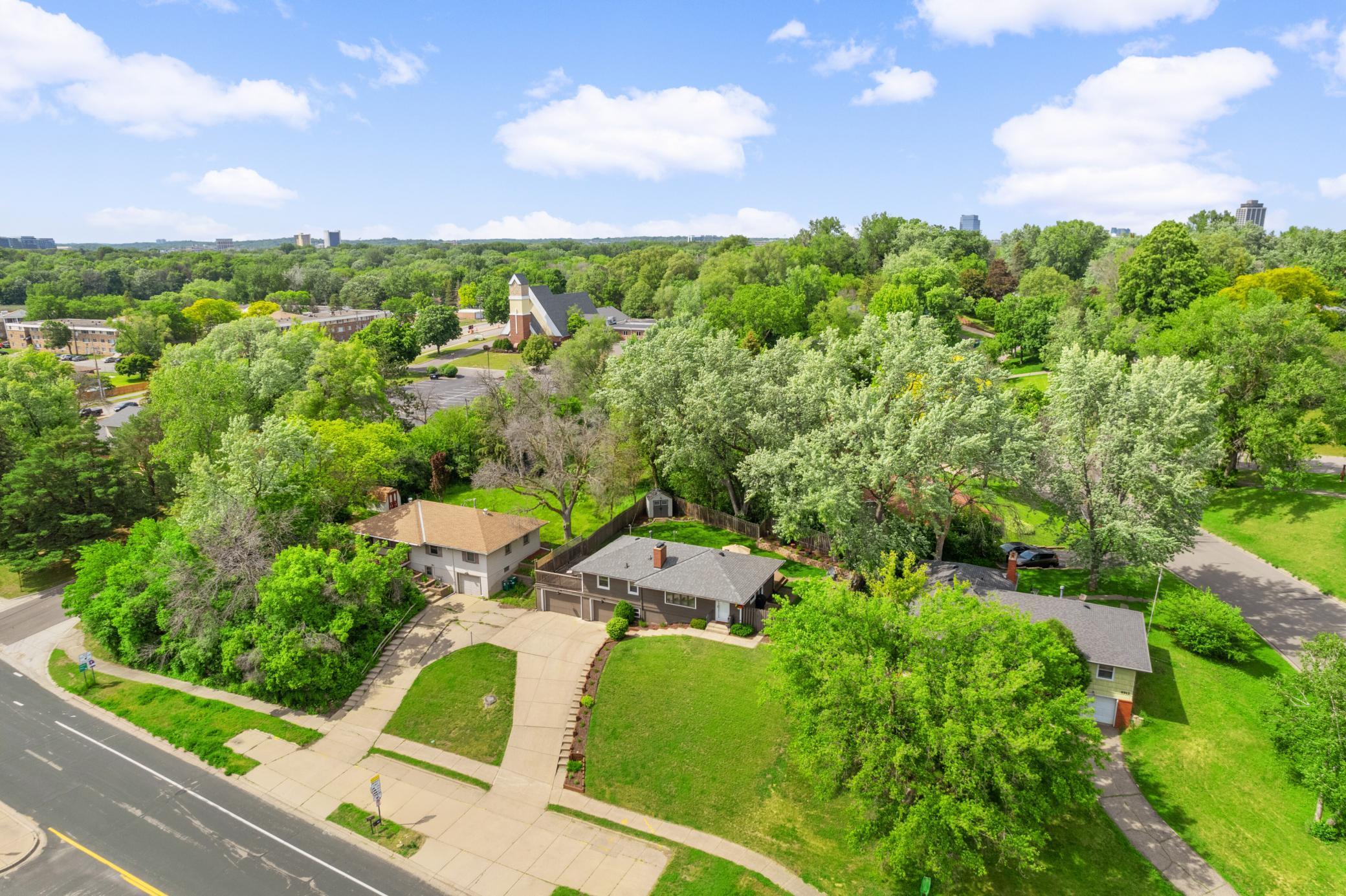 3706 W 90th Street