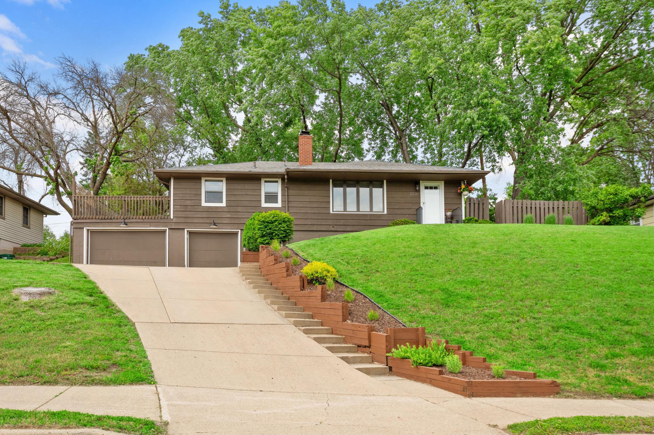 3706 W 90th Street
