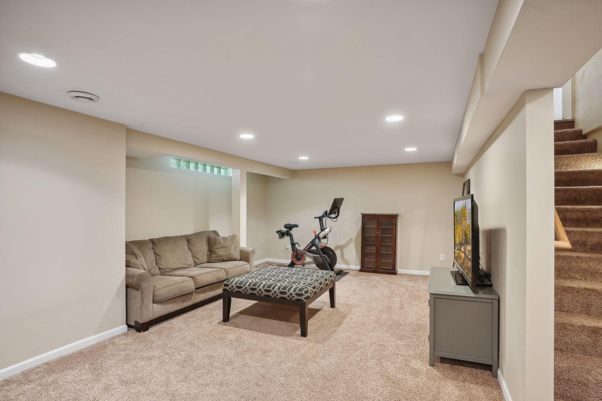 2986 Northview Street