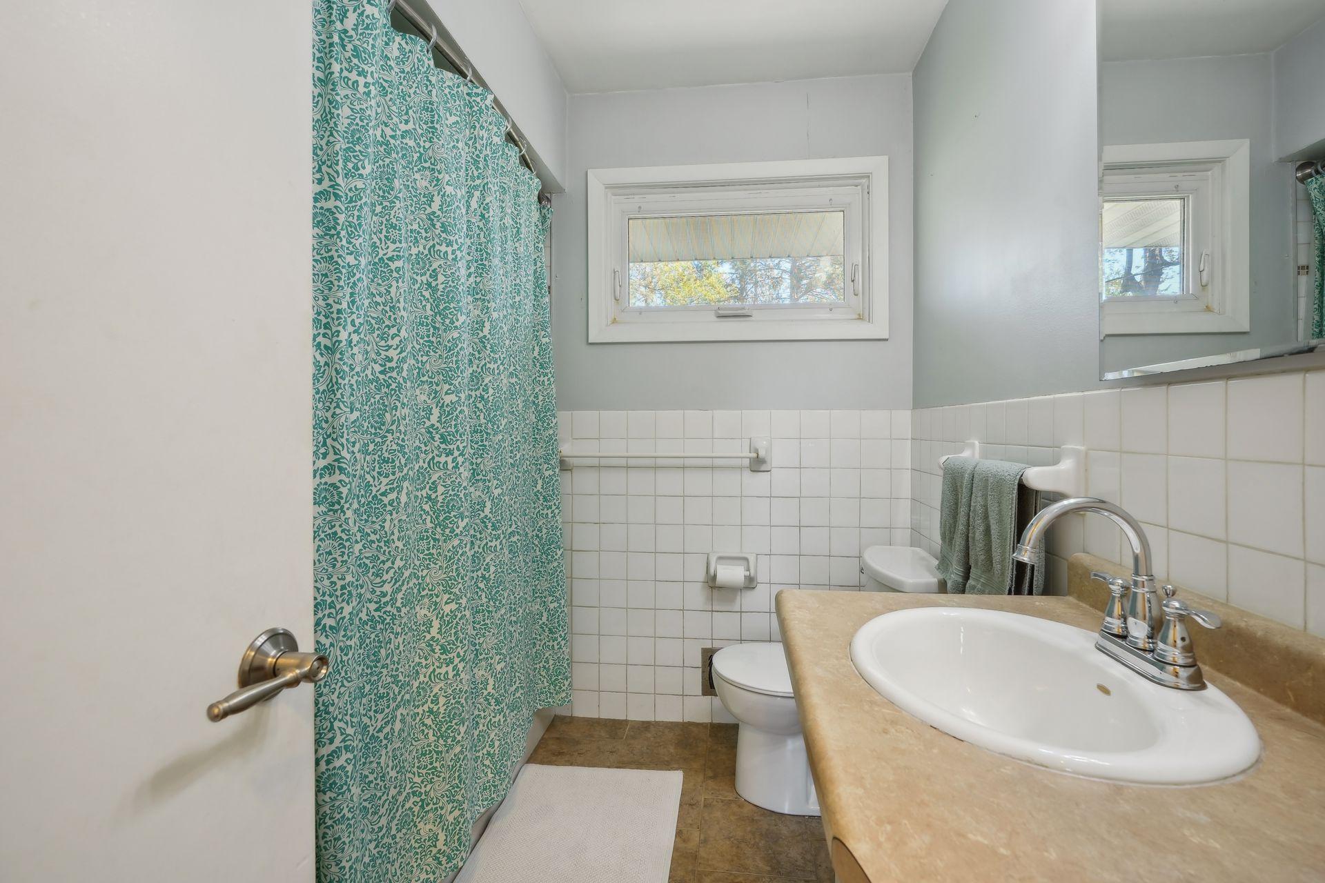 2986 Northview Street