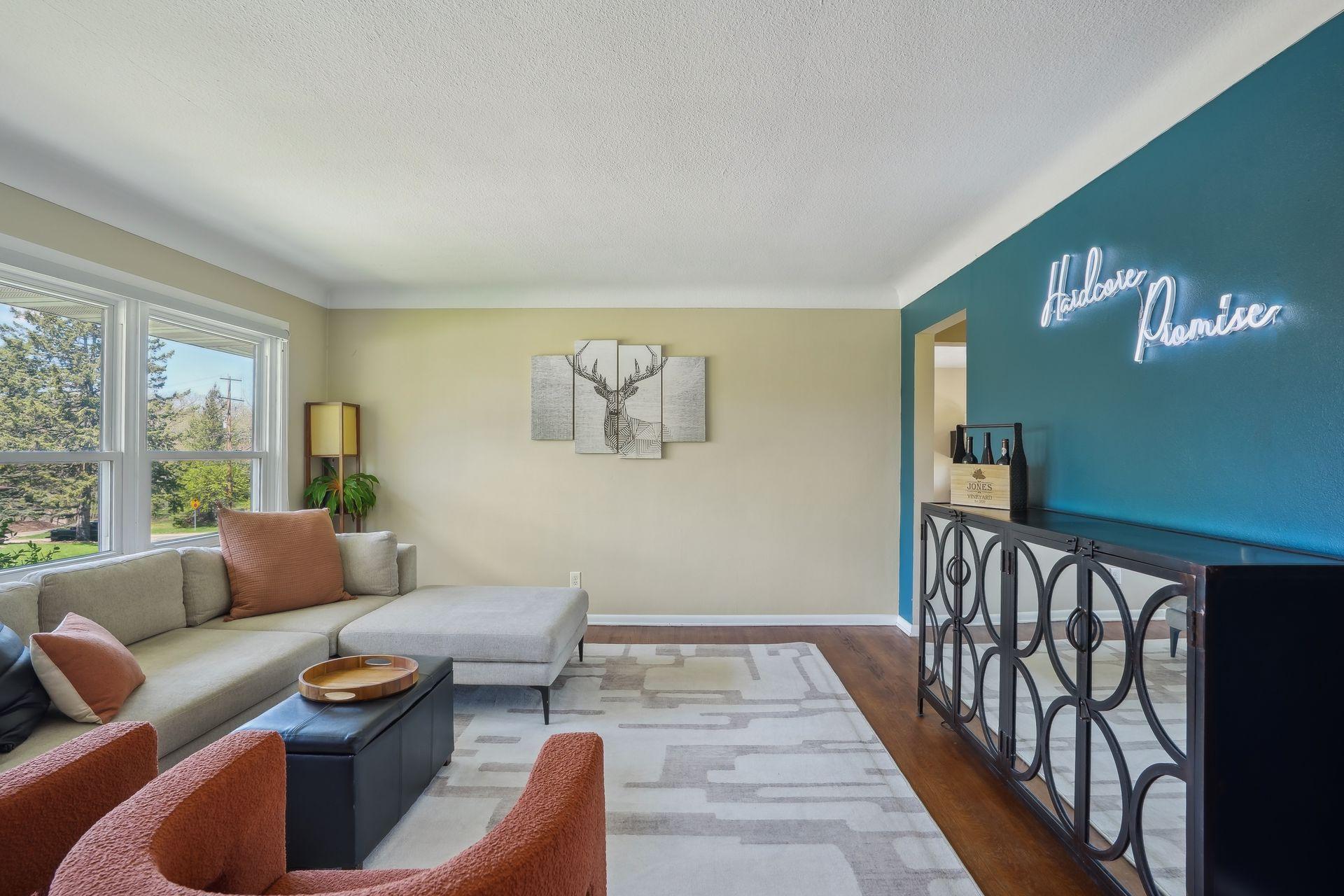 2986 Northview Street