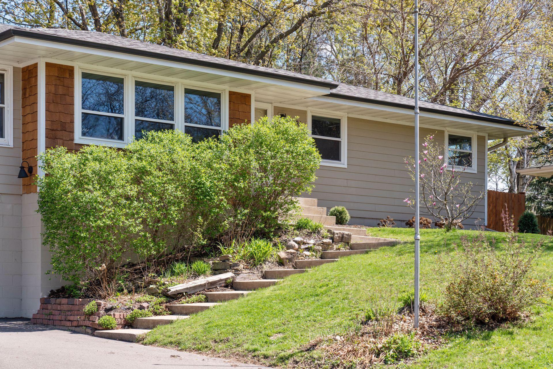 2986 Northview Street