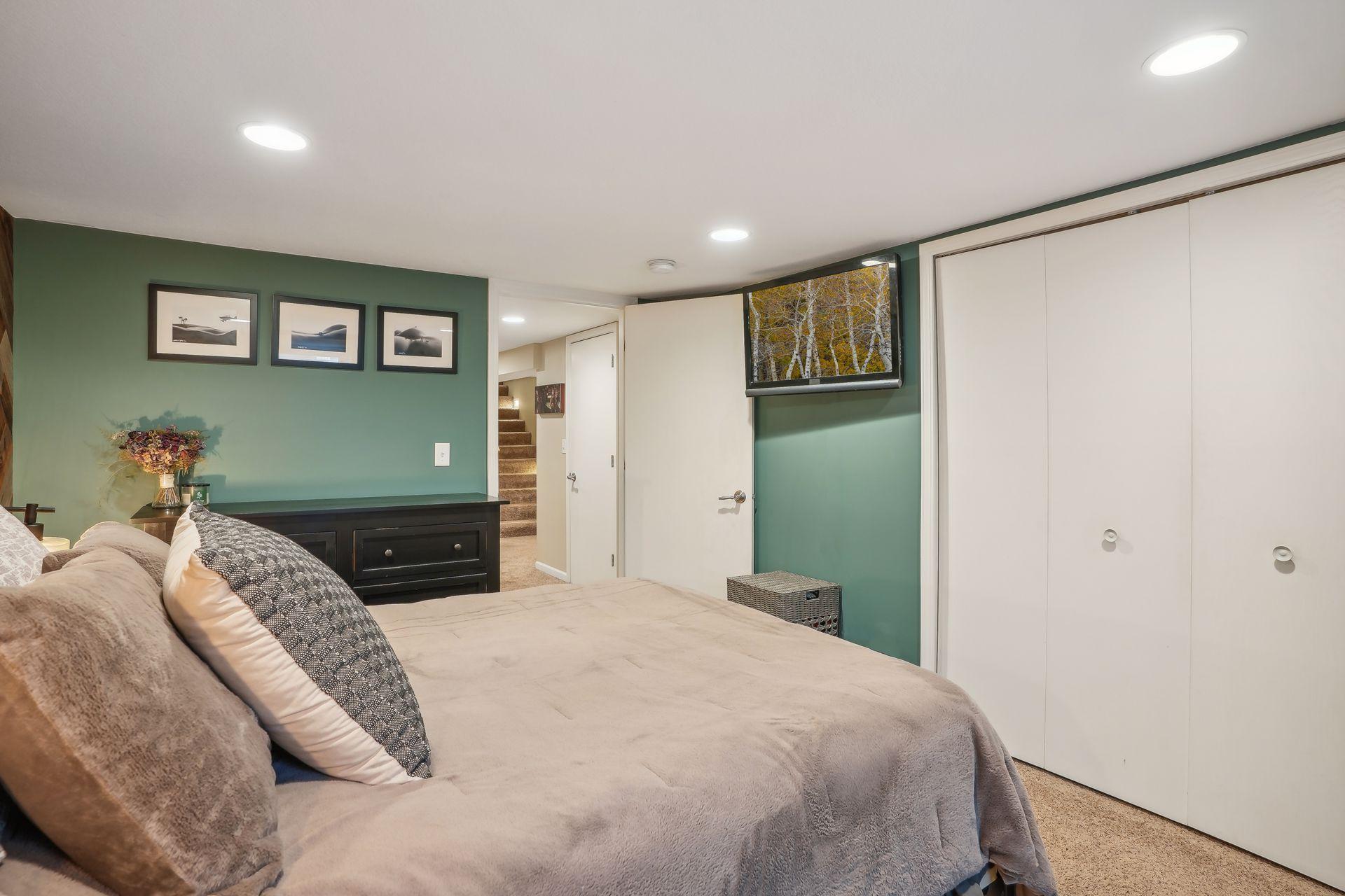 2986 Northview Street