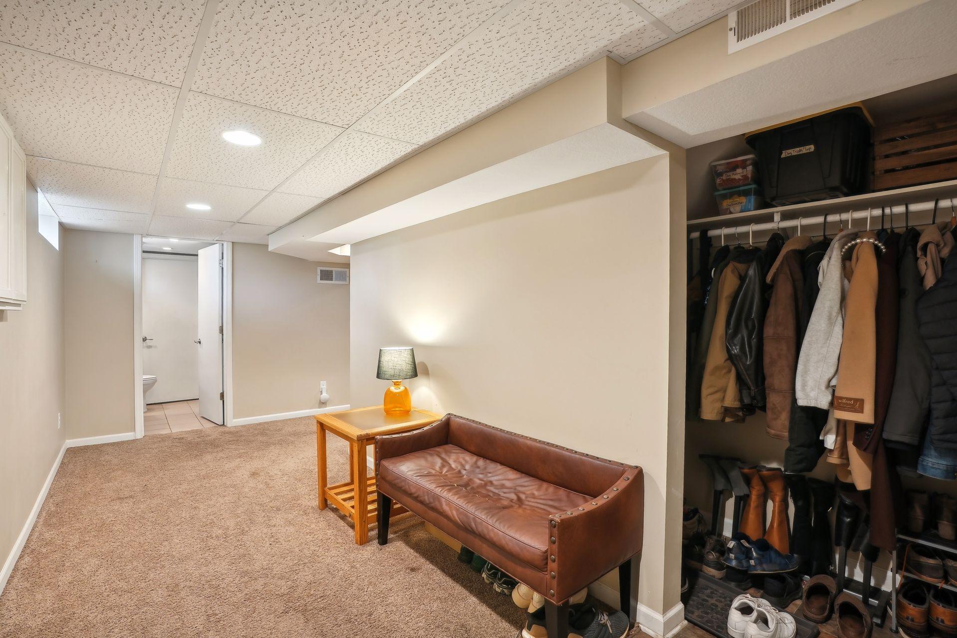 2986 Northview Street