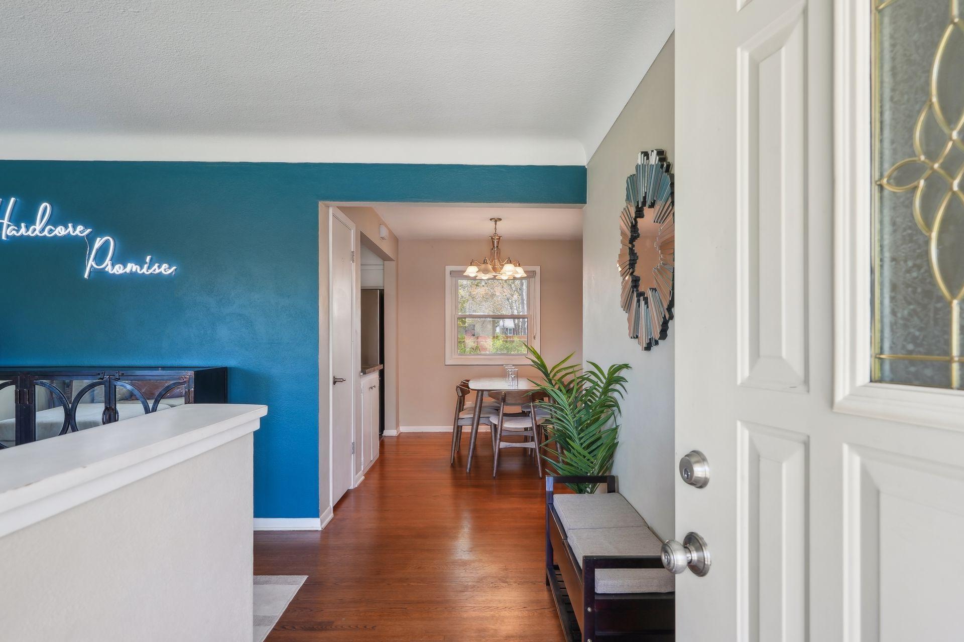 2986 Northview Street