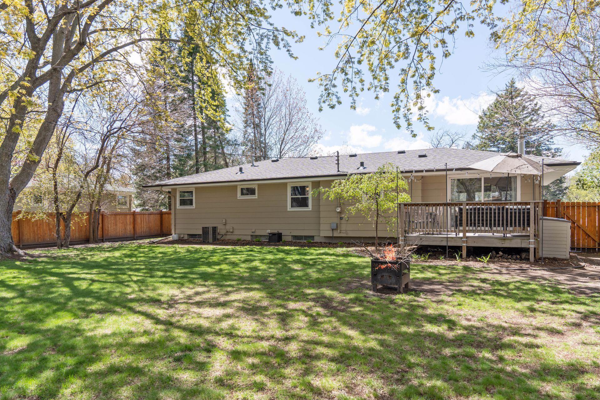 2986 Northview Street