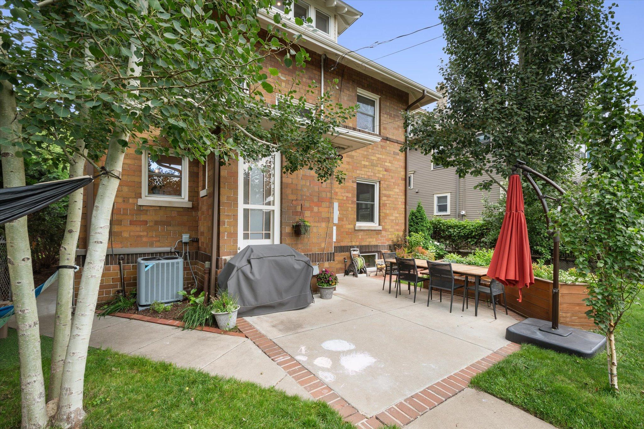 1920 Dayton Avenue