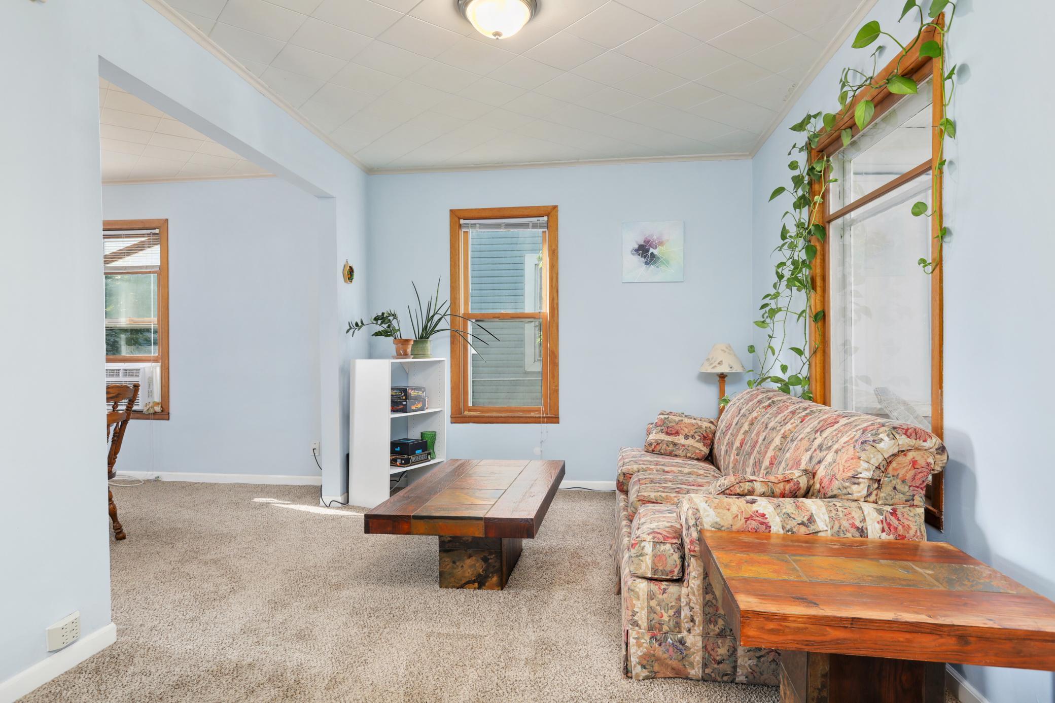 3706 Girard Avenue N