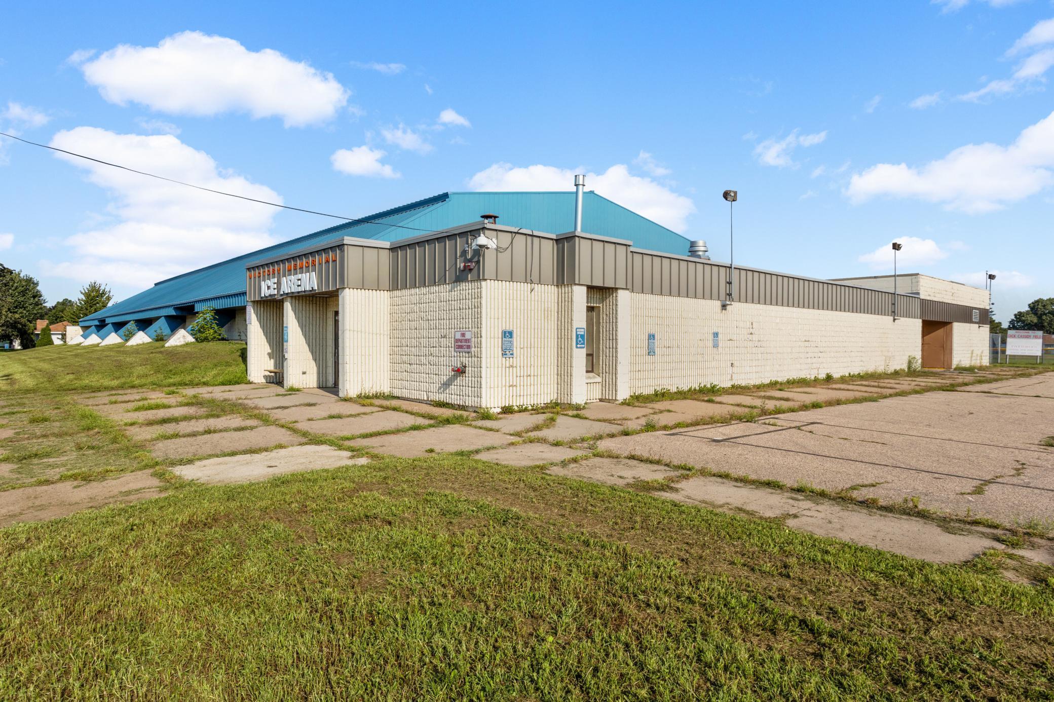 3706 Girard Avenue N