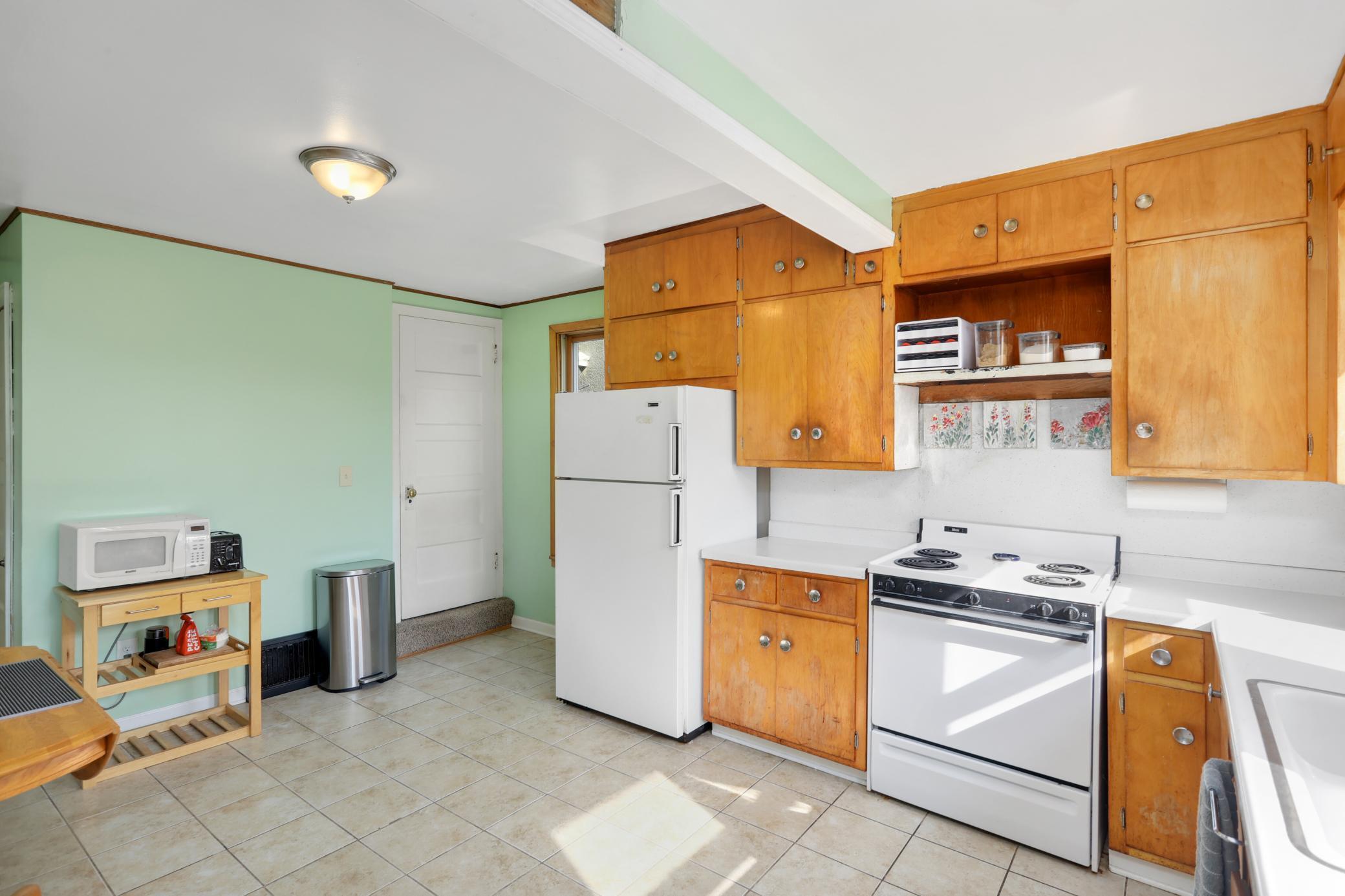 3706 Girard Avenue N