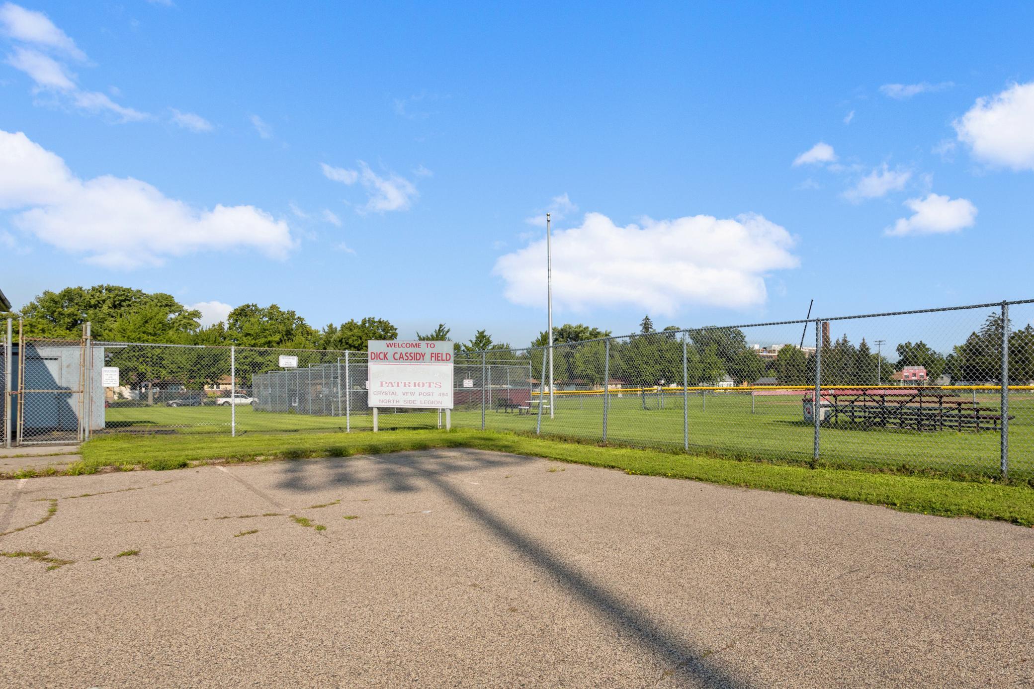 3706 Girard Avenue N