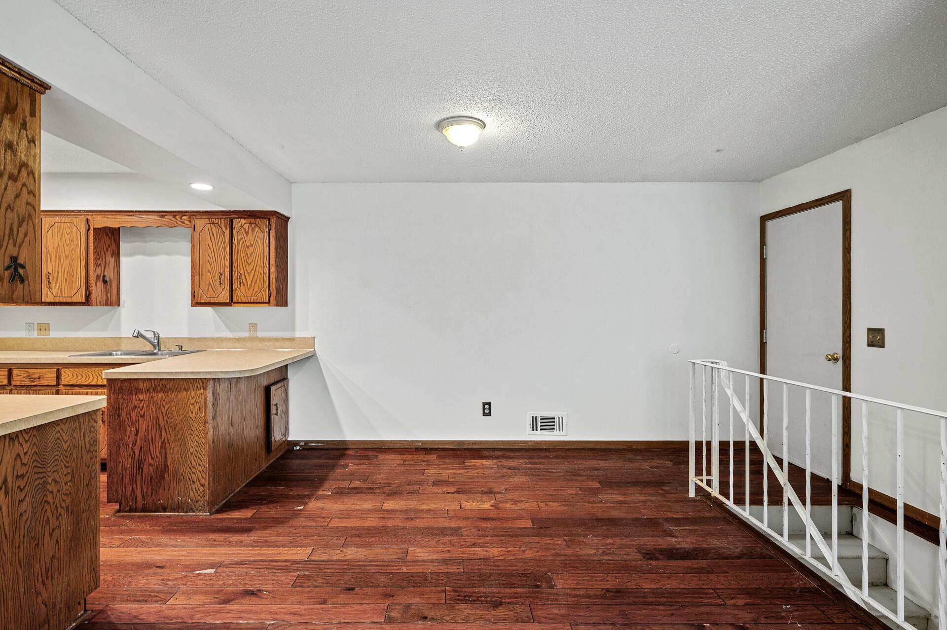 2643 Zarthan Avenue S