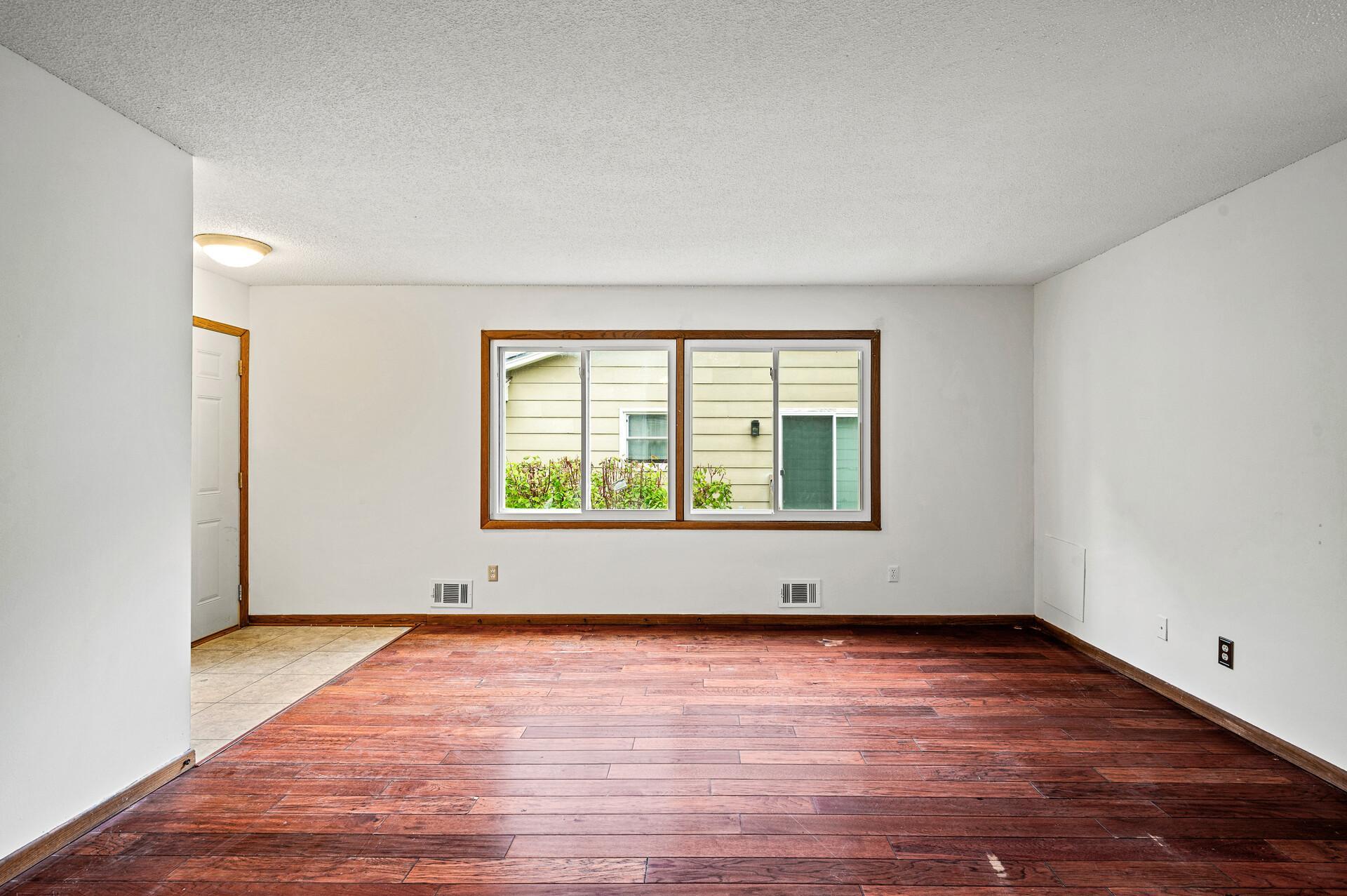 2643 Zarthan Avenue S