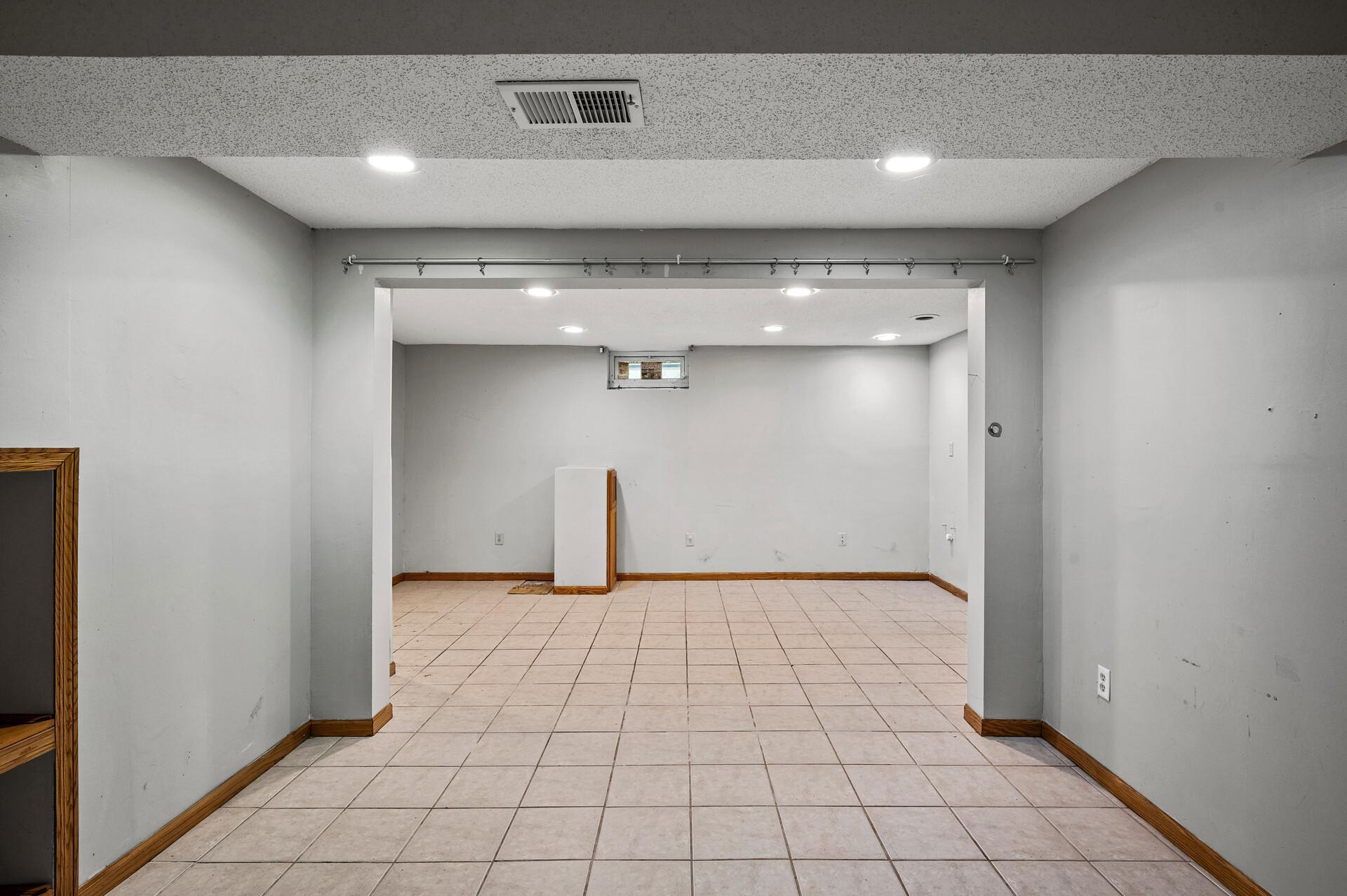 2643 Zarthan Avenue S