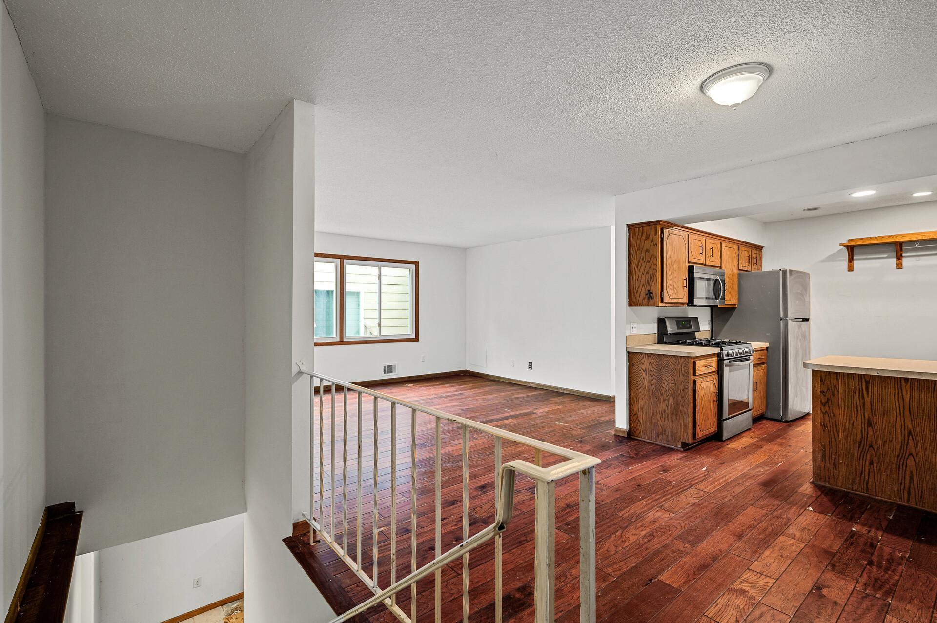 2643 Zarthan Avenue S