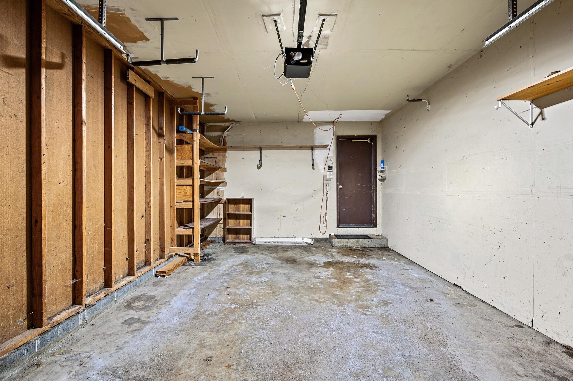 2643 Zarthan Avenue S