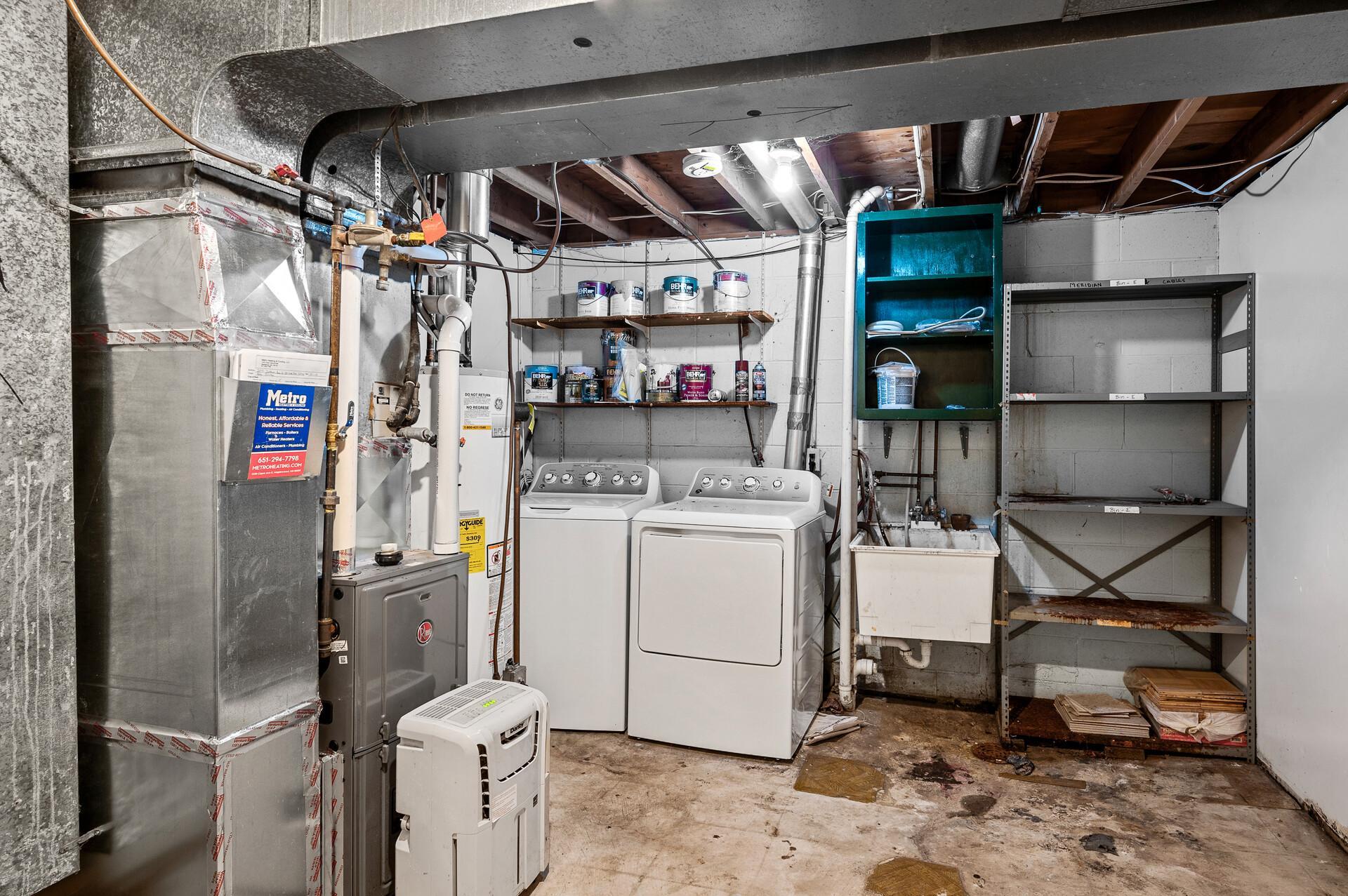 2643 Zarthan Avenue S