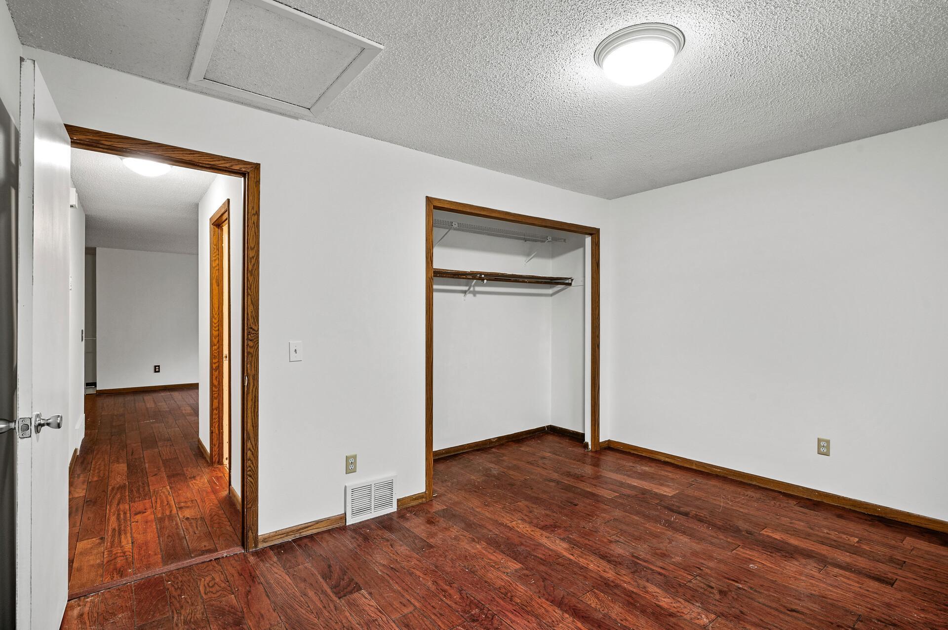 2643 Zarthan Avenue S