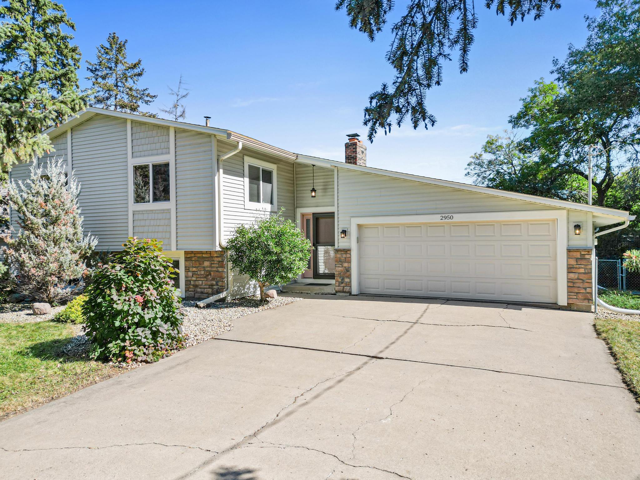 2950 Western Avenue N