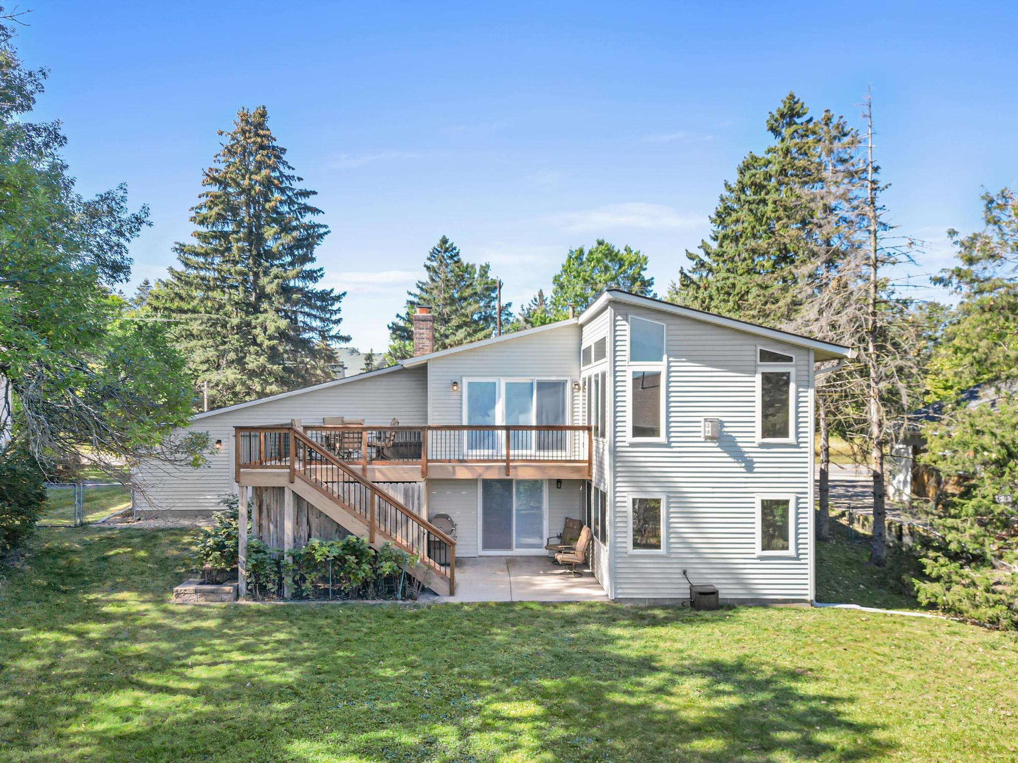 2950 Western Avenue N