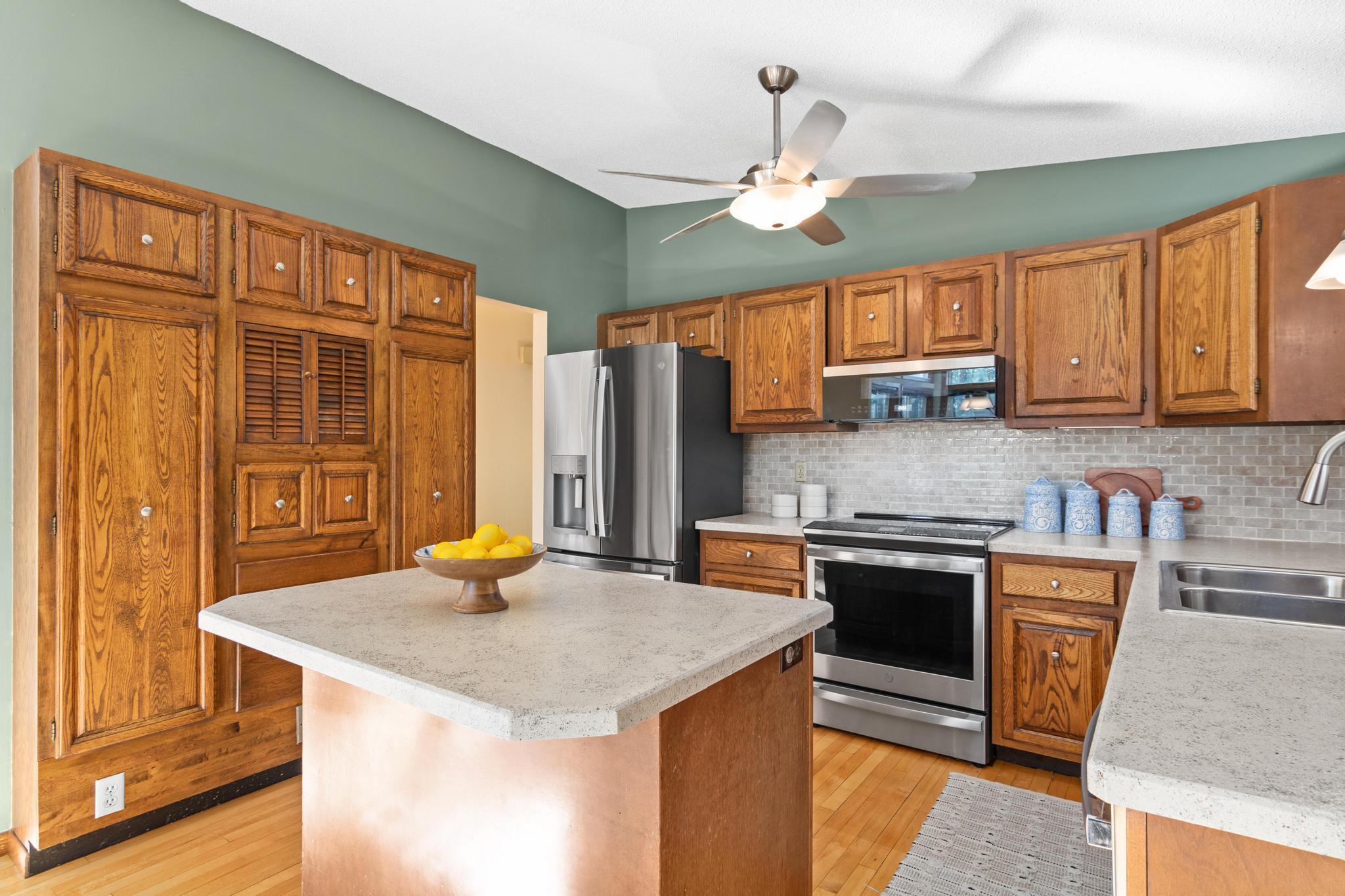 2950 Western Avenue N