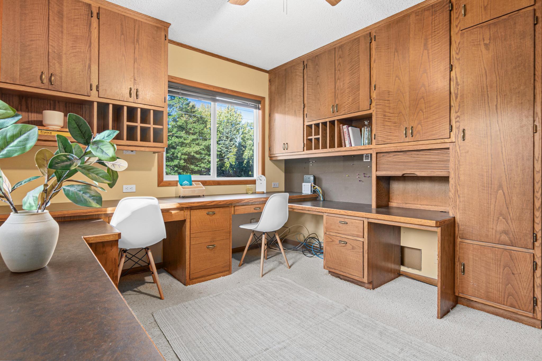 2950 Western Avenue N