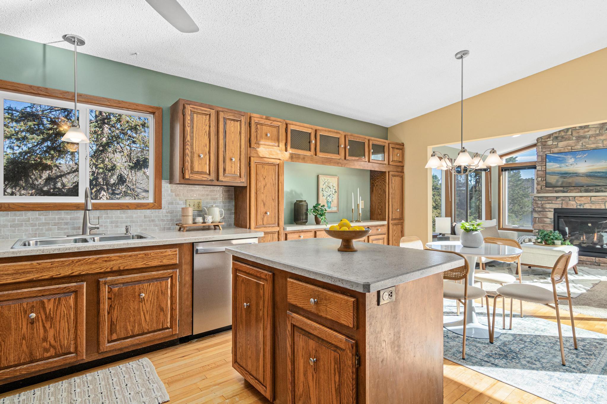 2950 Western Avenue N