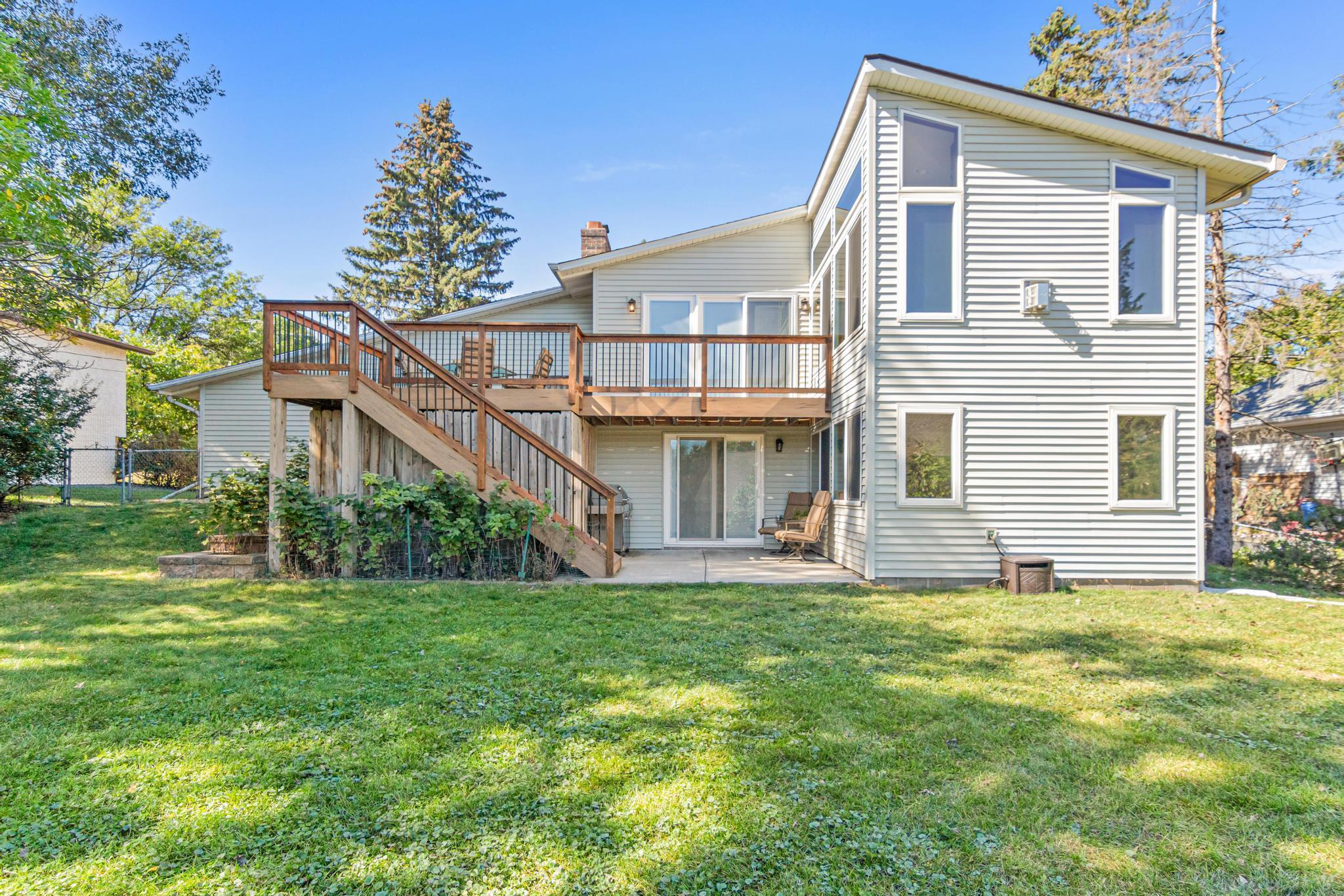 2950 Western Avenue N