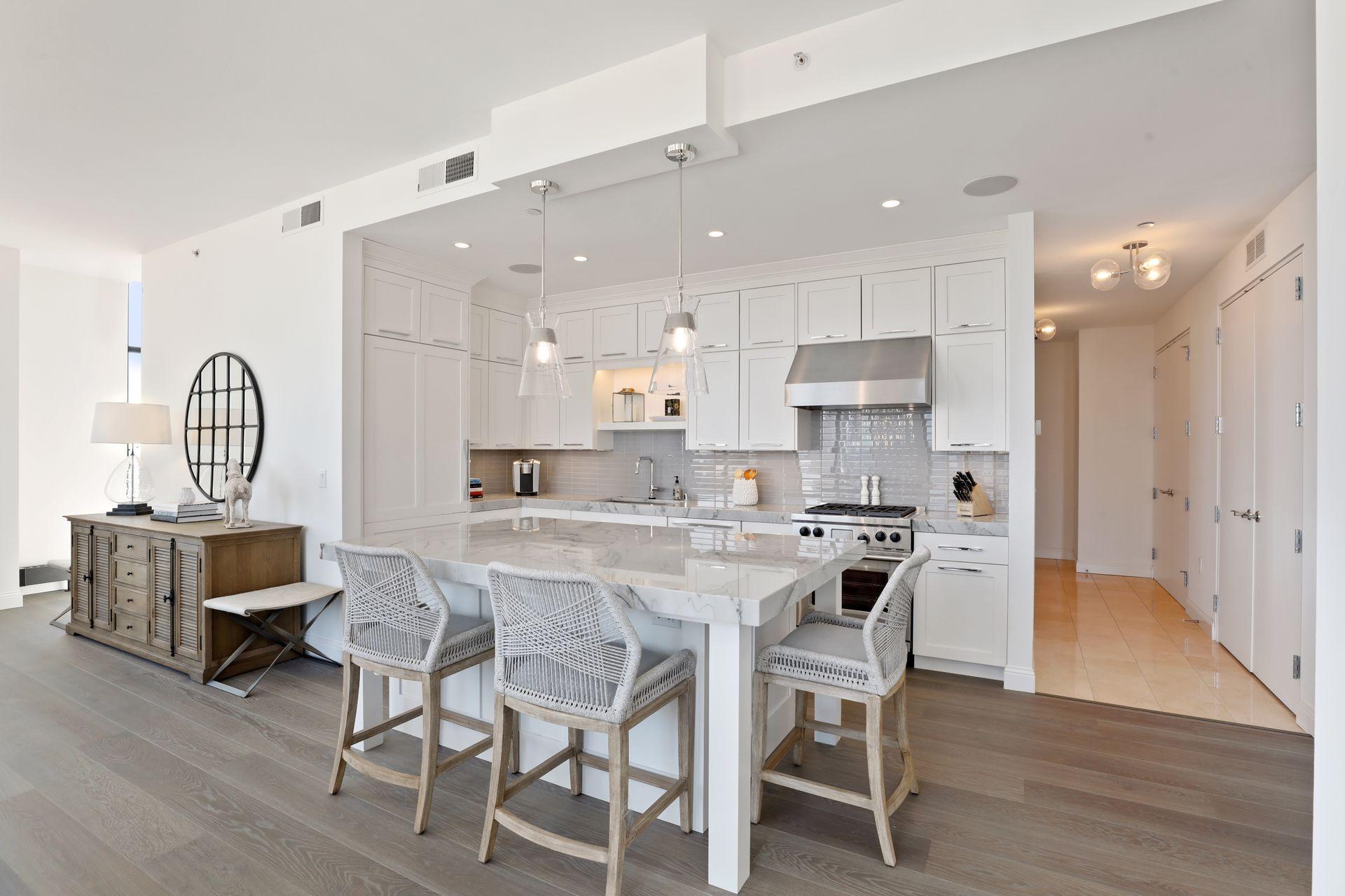 201 S 11th Street Unit: 2220