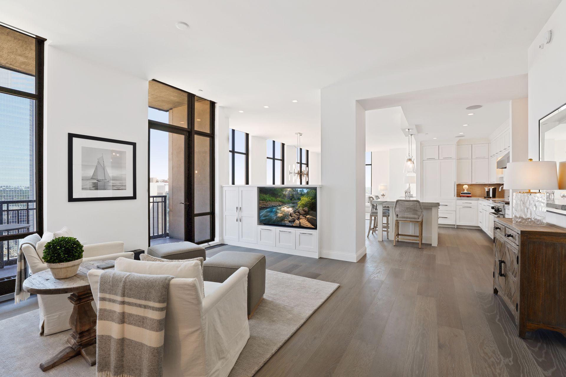 201 S 11th Street Unit: 2220