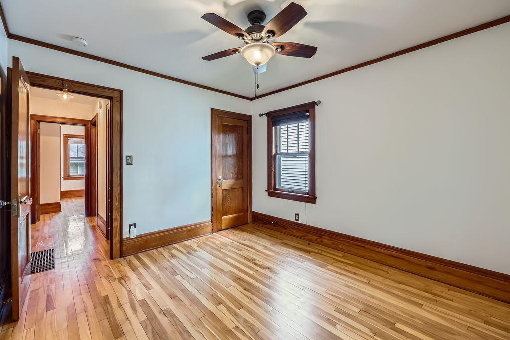 1260 Saint Albans Street N