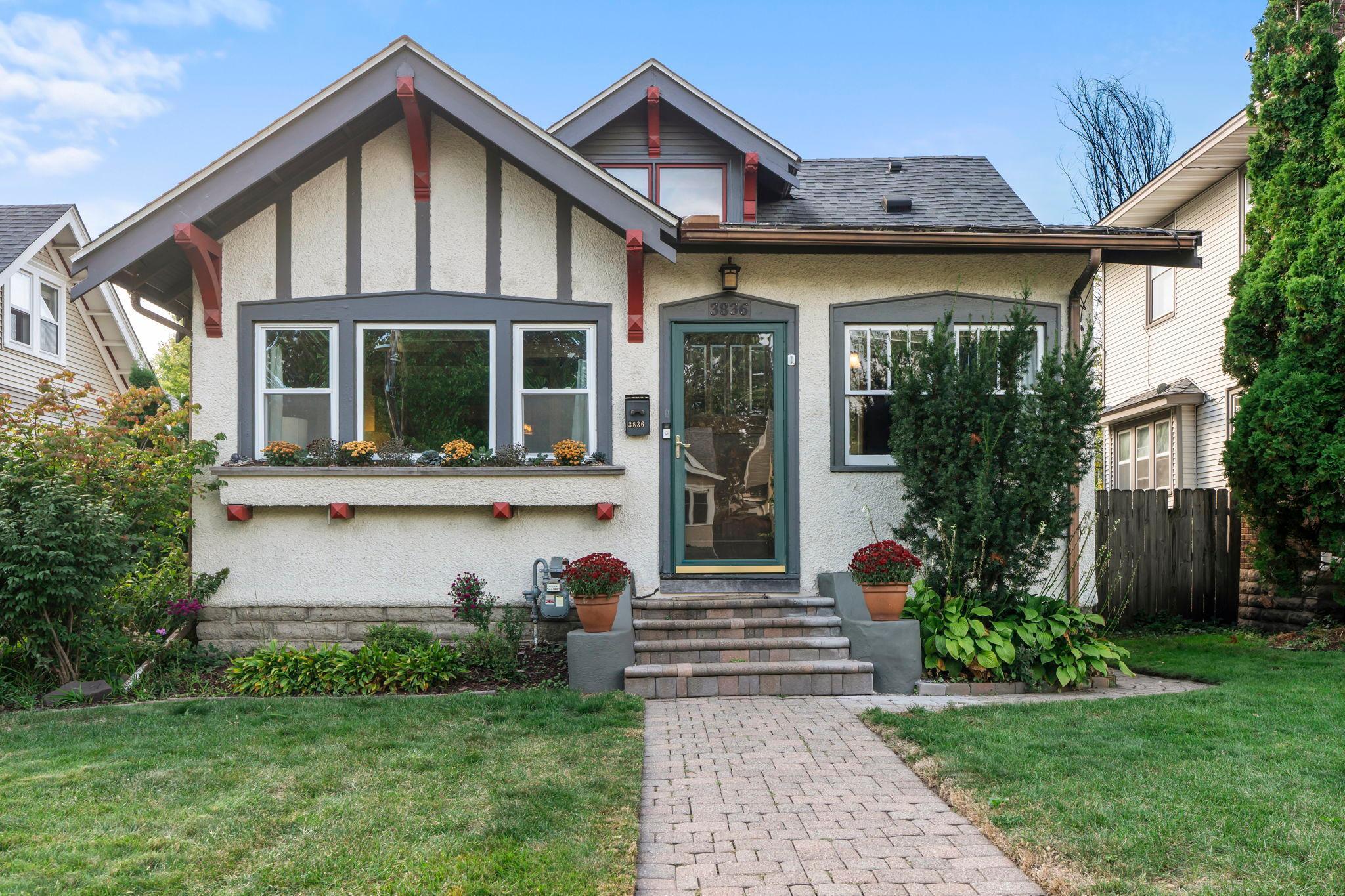 3836 Columbus Avenue