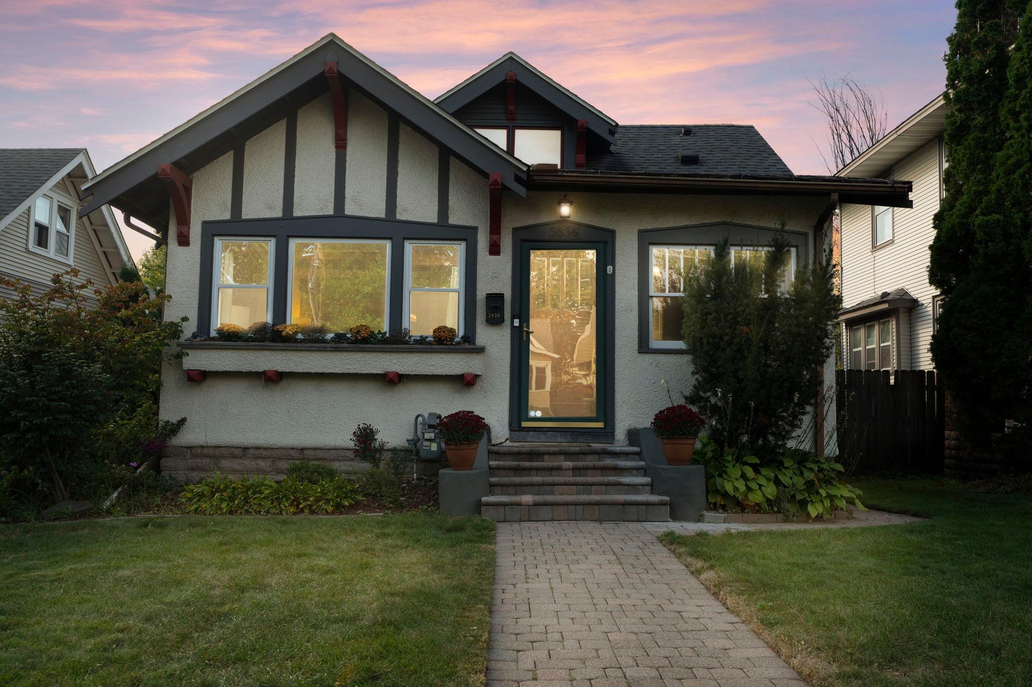 3836 Columbus Avenue