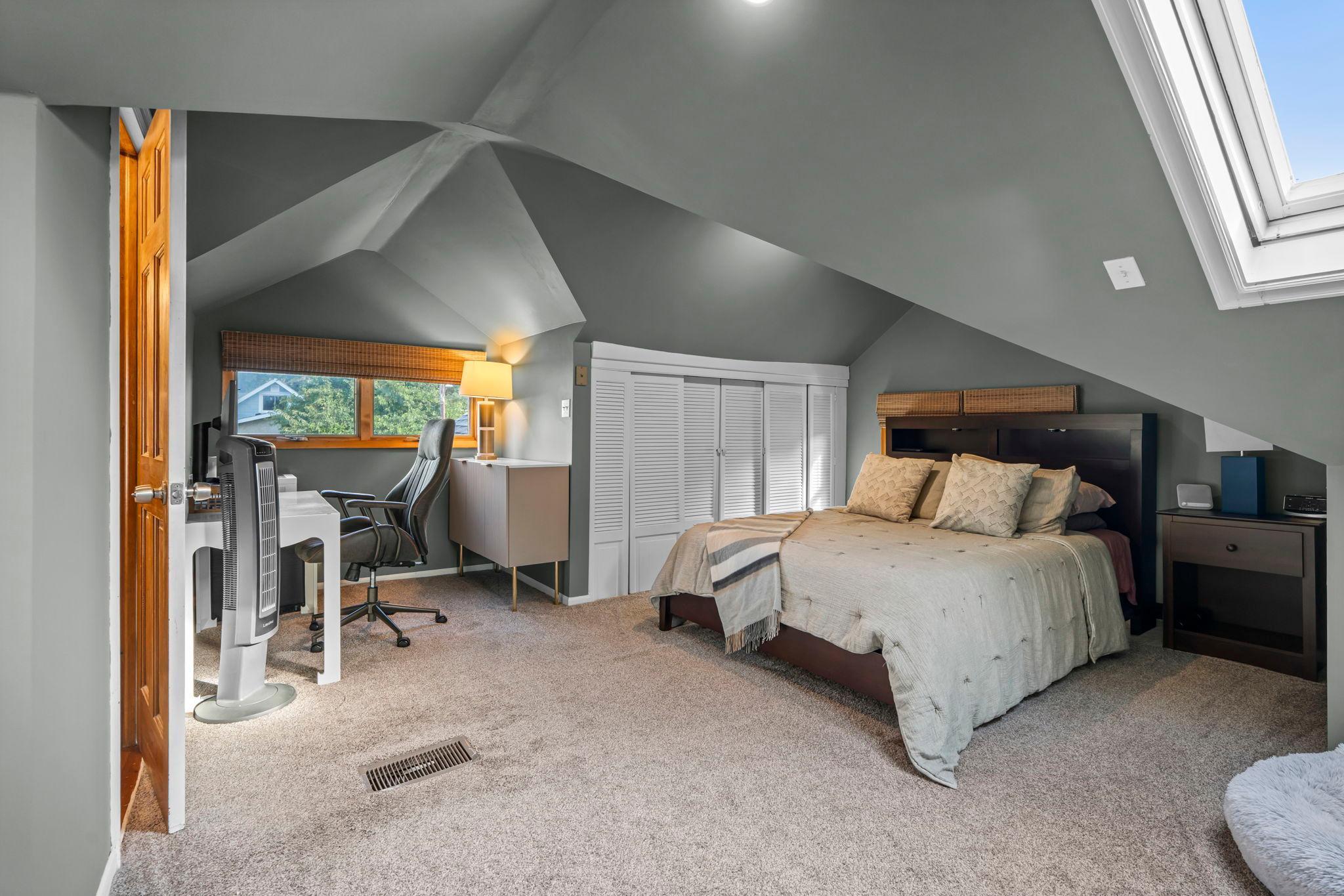 3836 Columbus Avenue