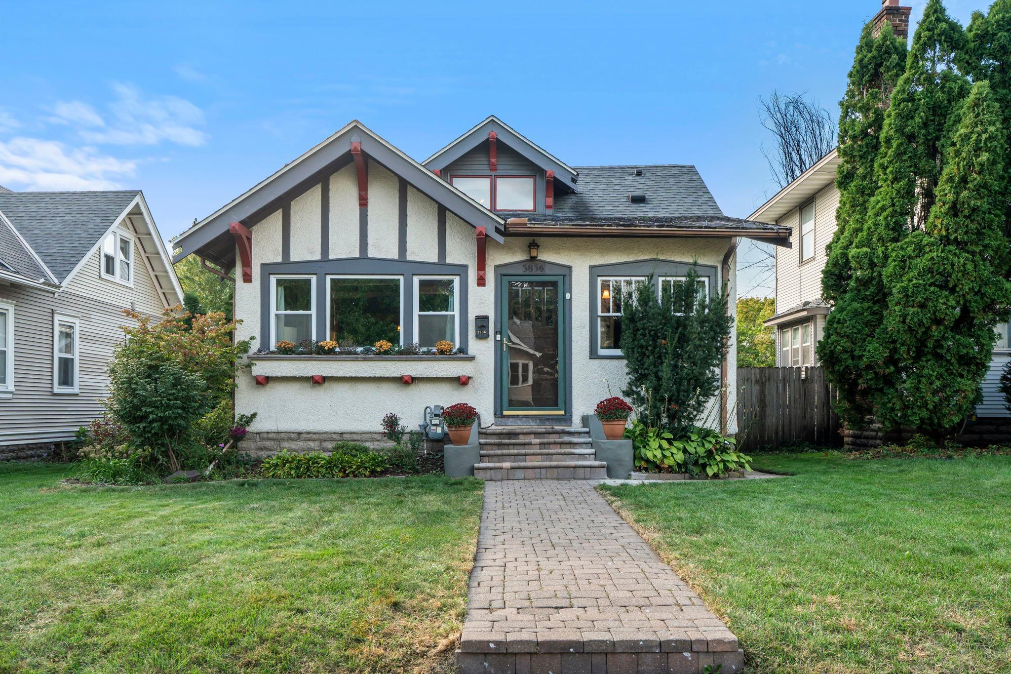 3836 Columbus Avenue