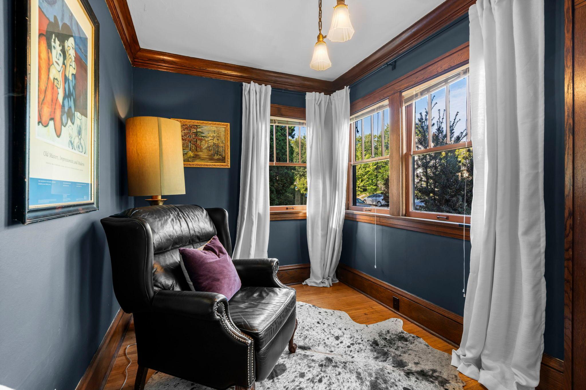 3836 Columbus Avenue