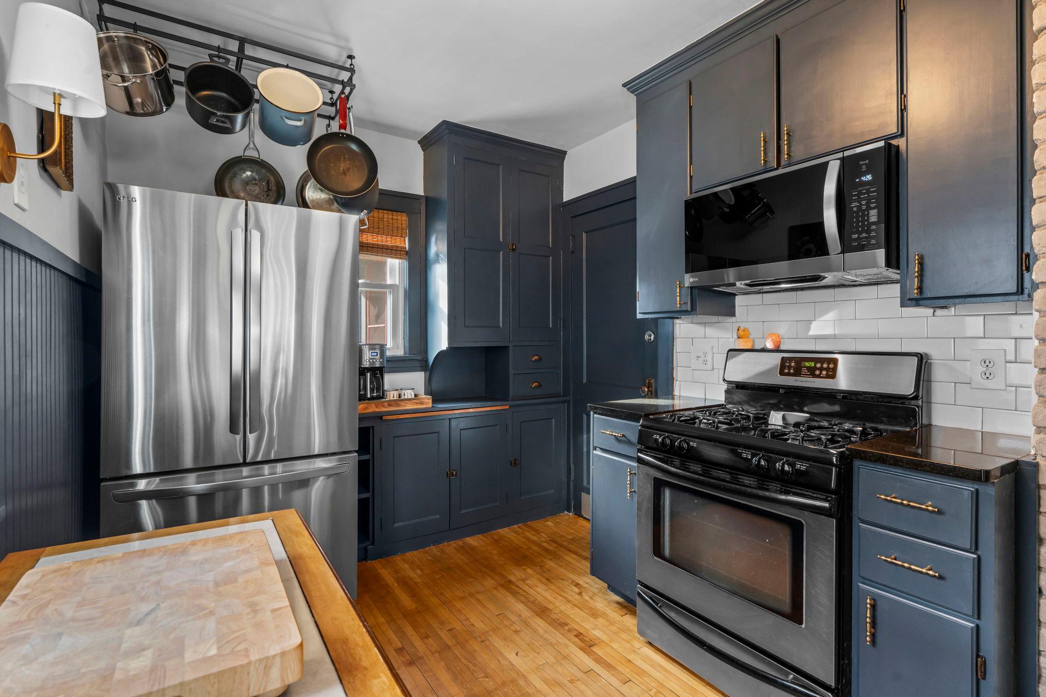 3836 Columbus Avenue