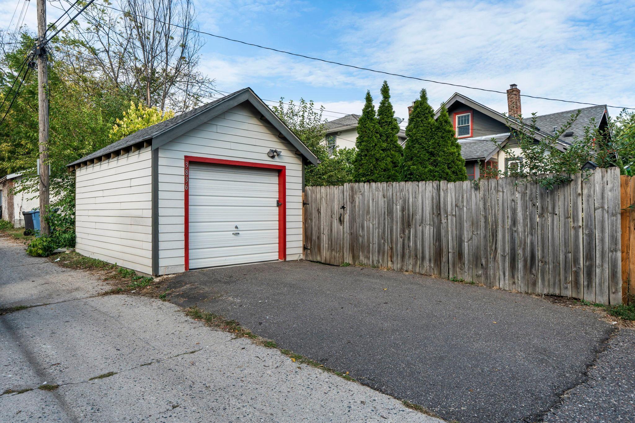 3836 Columbus Avenue