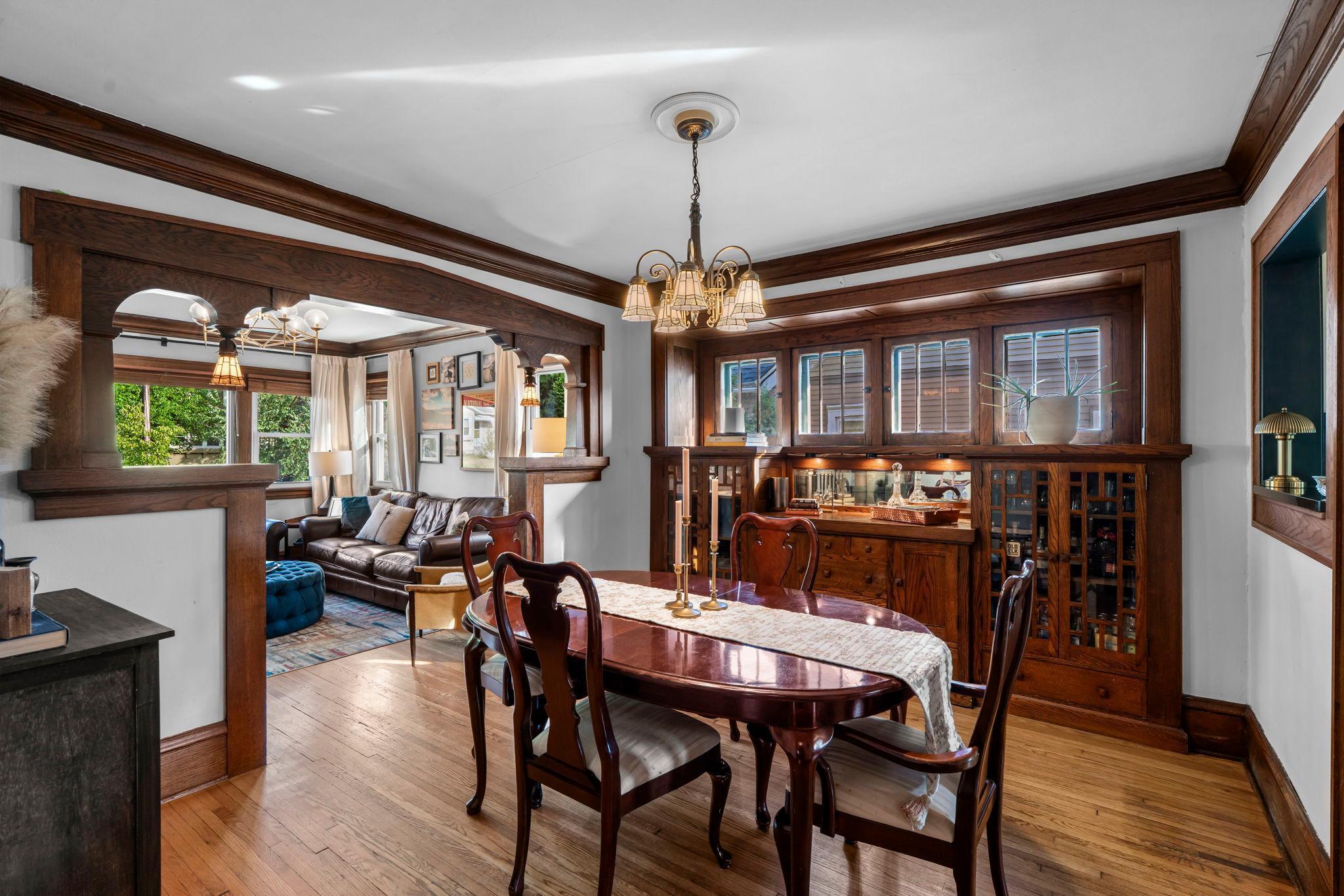 3836 Columbus Avenue