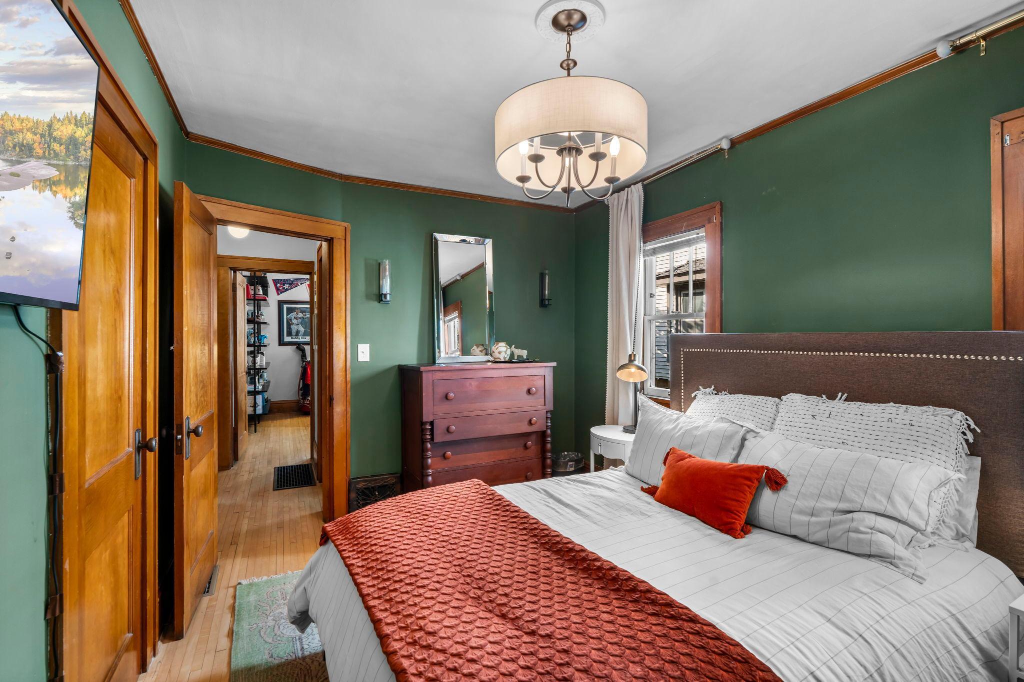 3836 Columbus Avenue