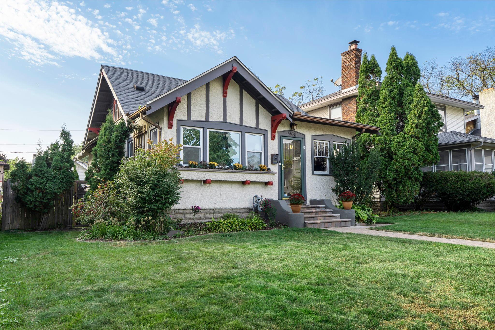 3836 Columbus Avenue