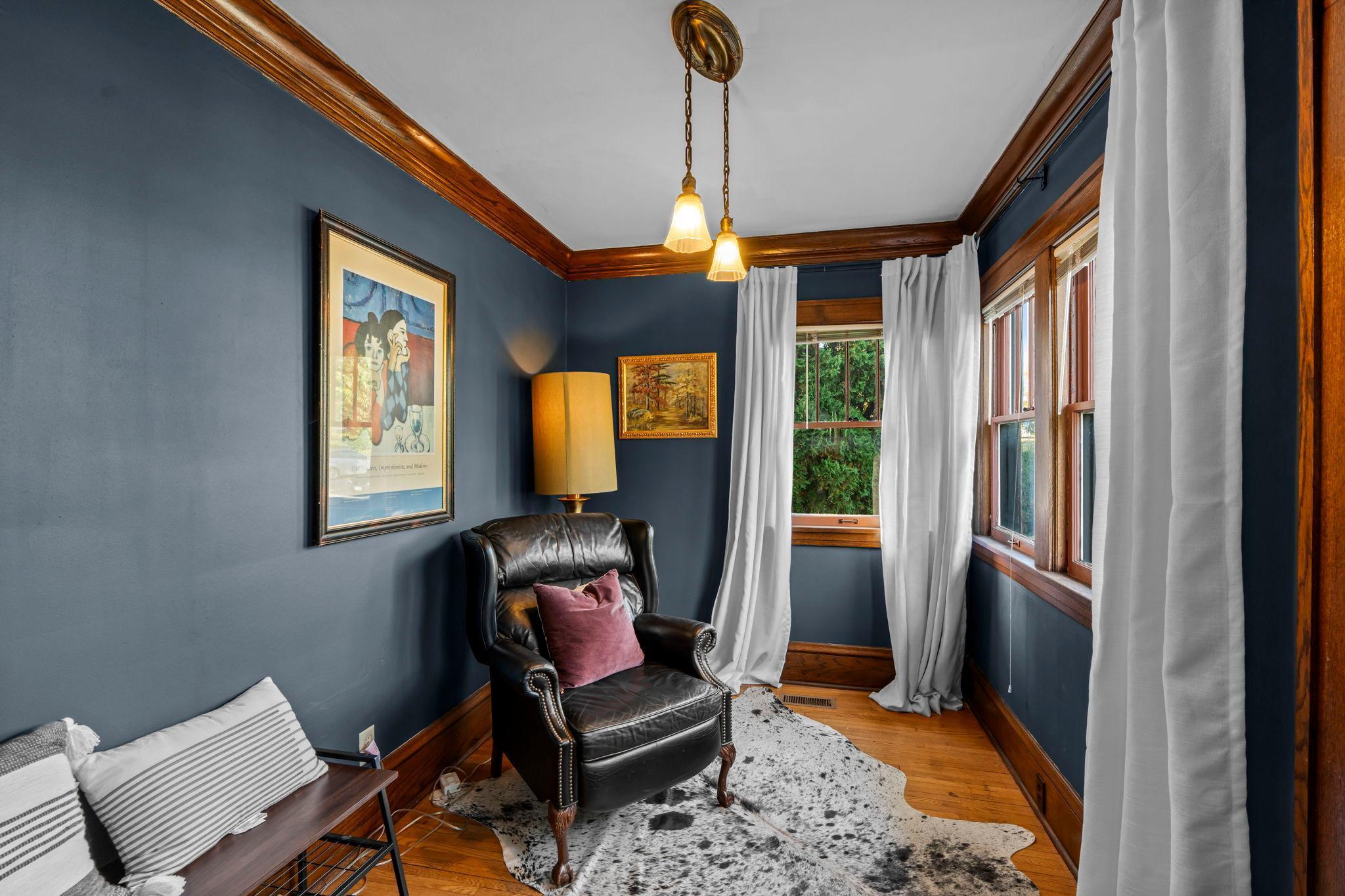 3836 Columbus Avenue