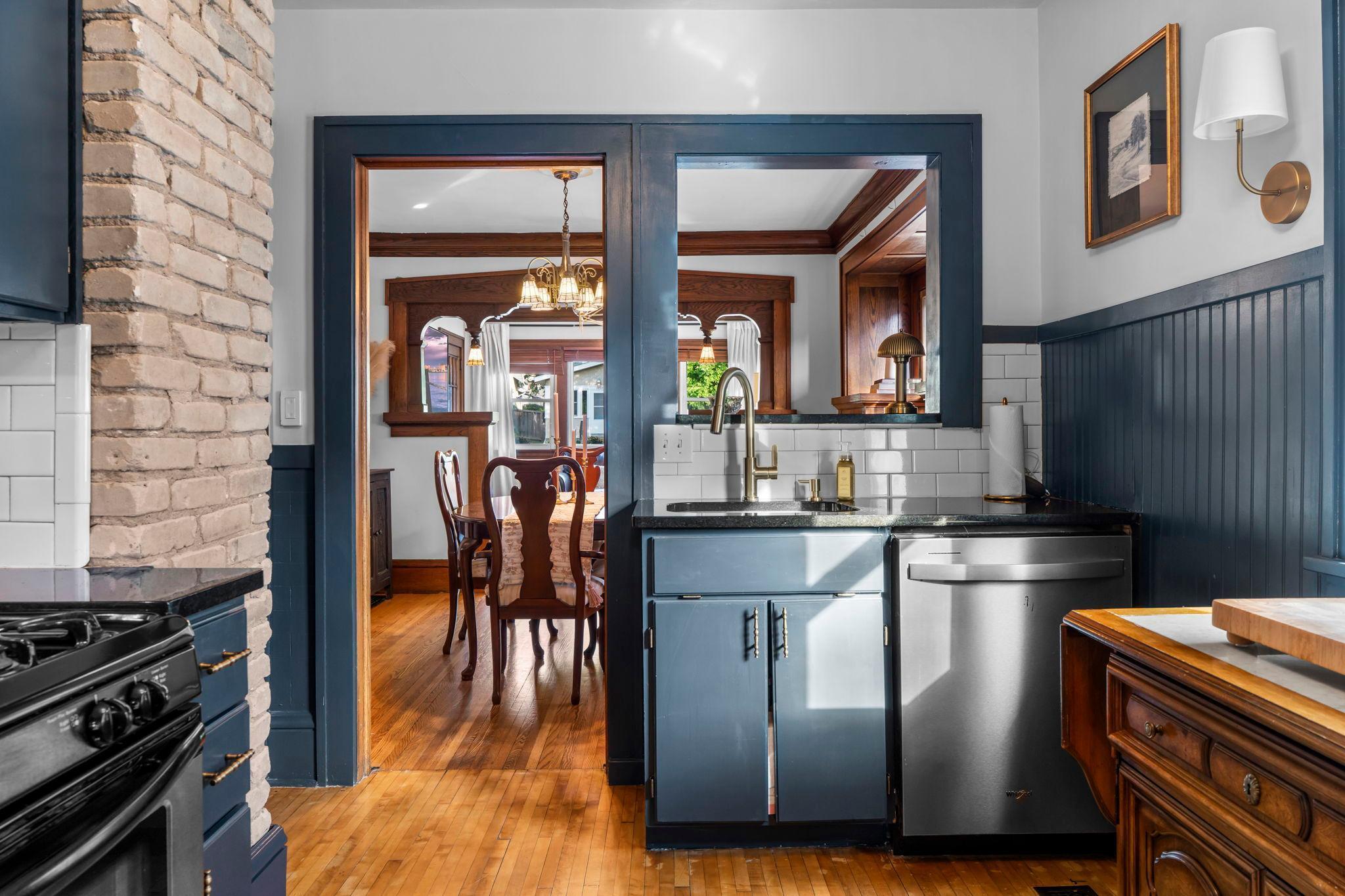 3836 Columbus Avenue