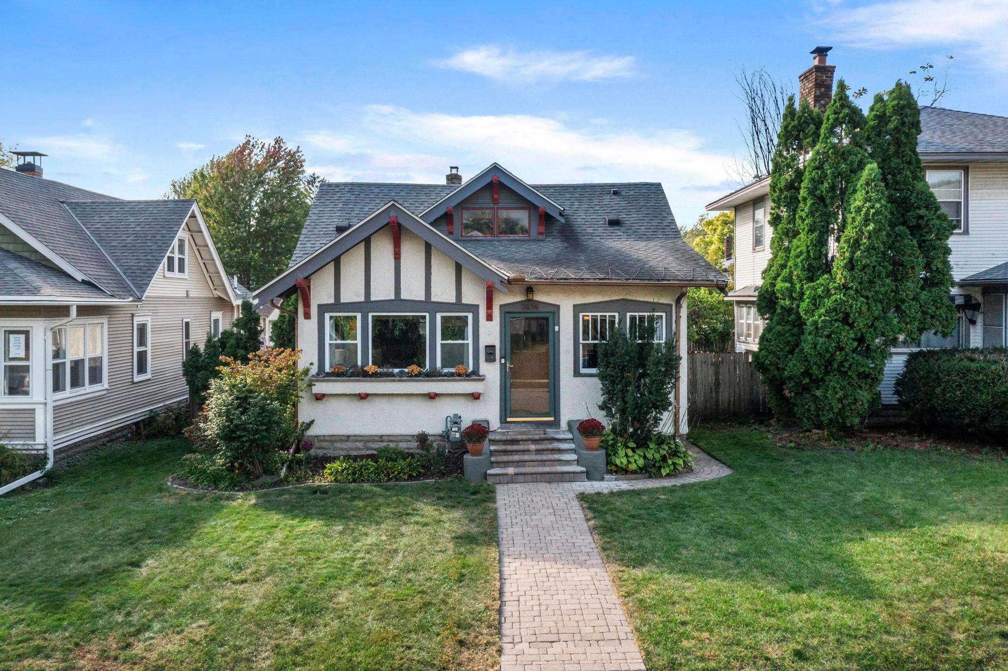 3836 Columbus Avenue