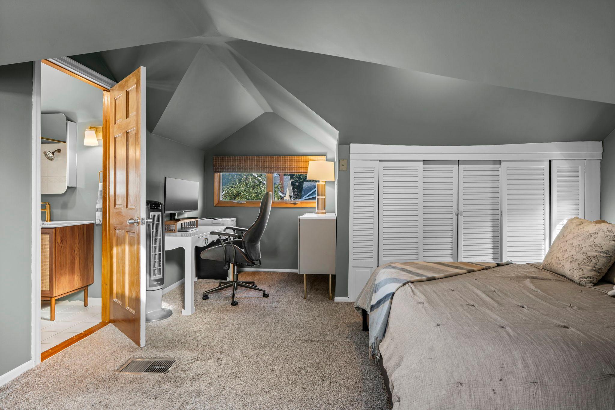 3836 Columbus Avenue